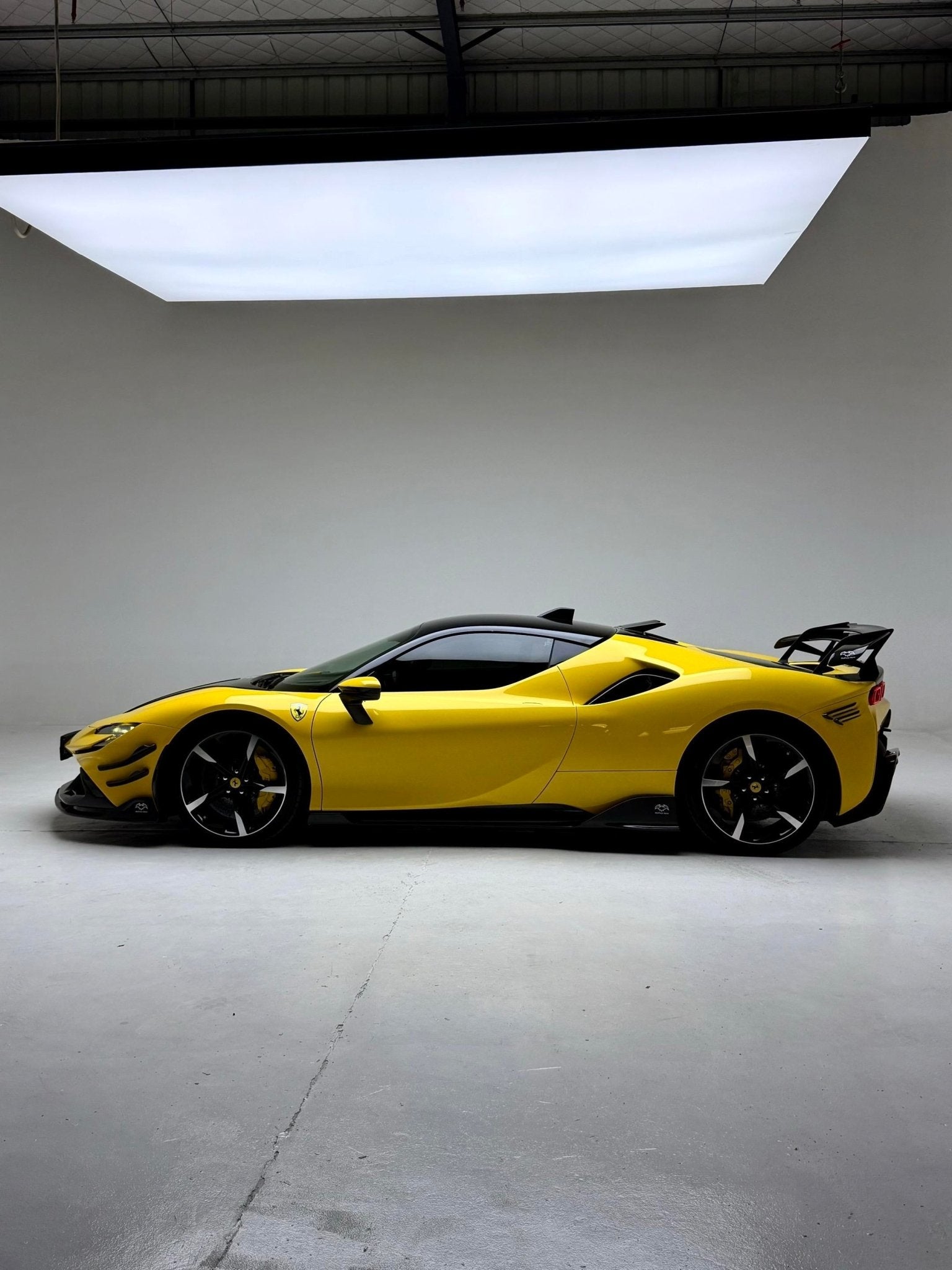 SD Dry Carbon Fibre (Prepreg) Full Aero Bodykit for Ferrari SF90 Aftermarket Carbon Fiber Part / Bodykit - Robot Bodykits
