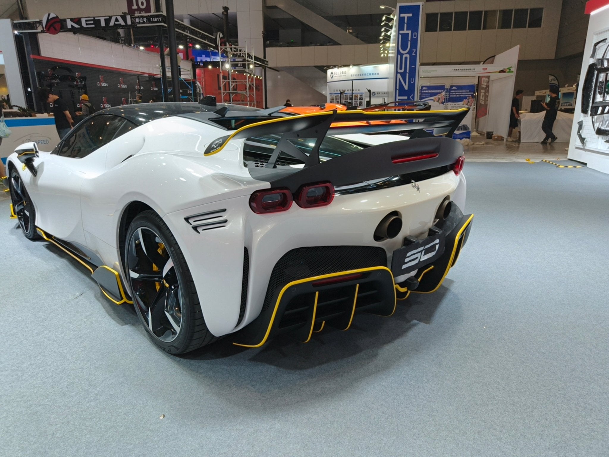 SD Dry Carbon Fibre (Prepreg) Full Aero Bodykit for Ferrari SF90 Aftermarket Carbon Fiber Part / Bodykit - Robot Bodykits