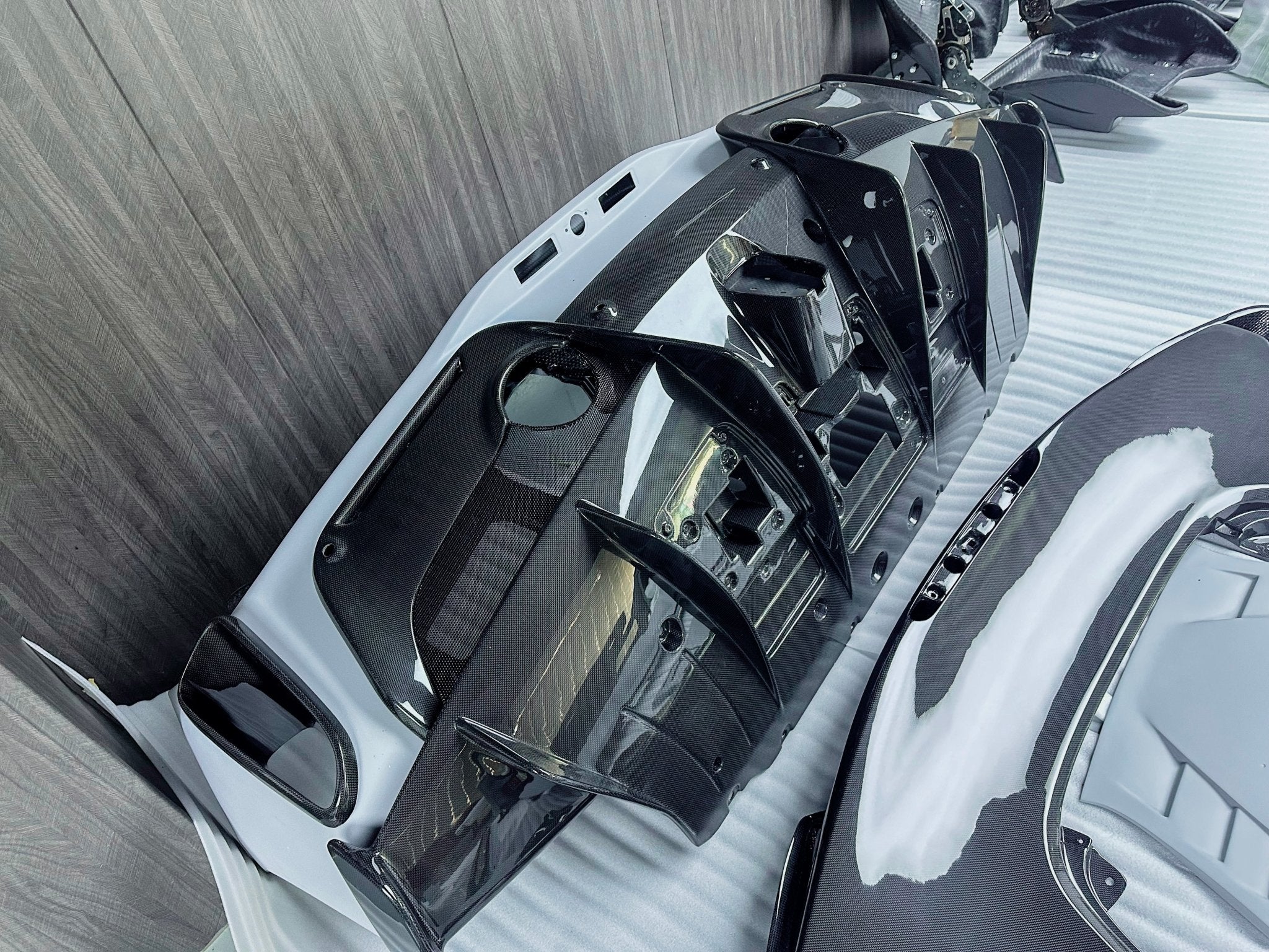 SD Dynamics Full Ferrari 488GTB Upgrade to Pista Conversion Body Kit Aftermarket Carbon Fiber Part / Bodykit - Robot Bodykits