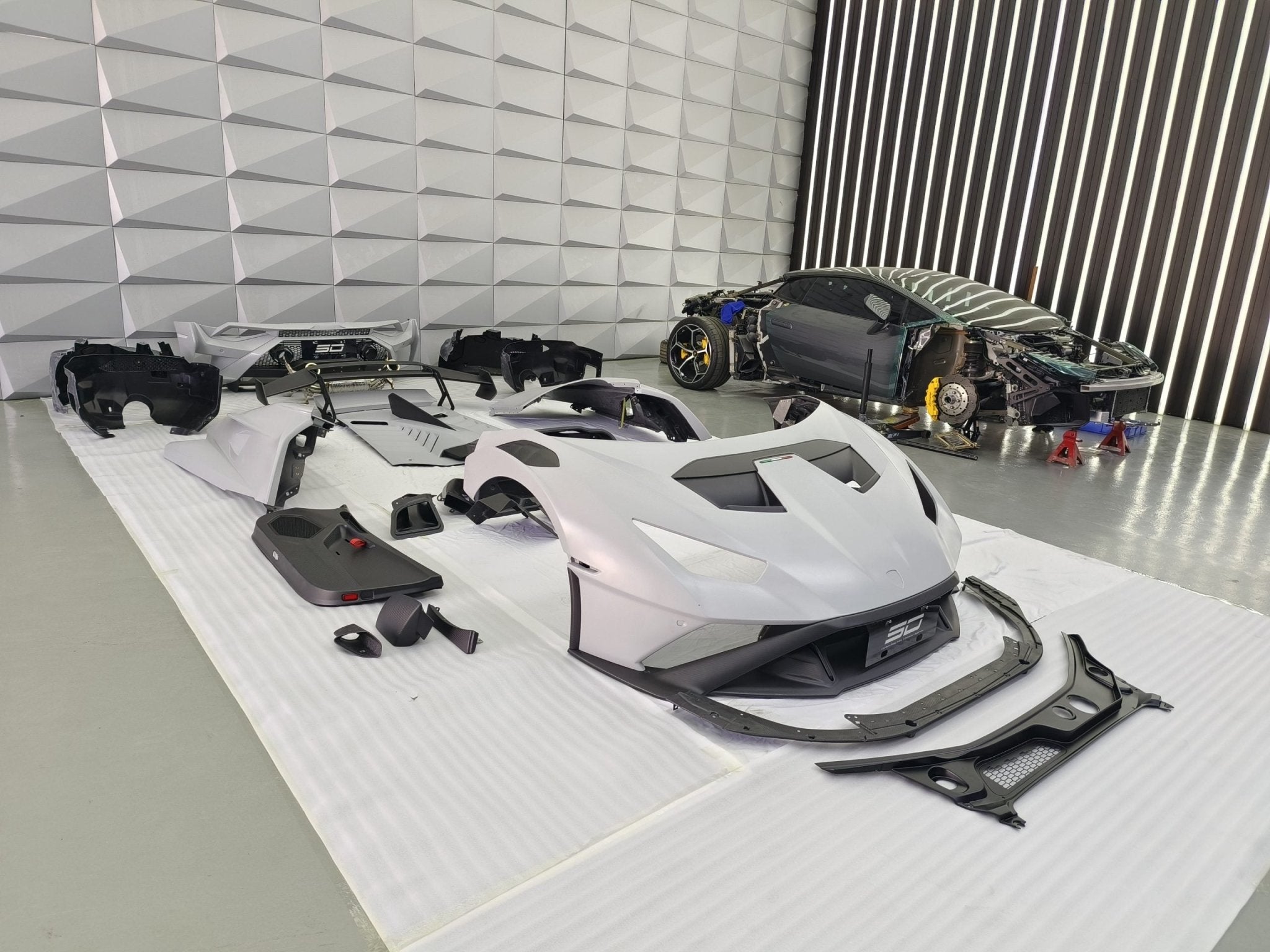 SD Dynamics Lamborghini Huracan to STO Conversion Dry - Carbon Full Body Kit Aftermarket Carbon Fiber Part / Bodykit - Robot Bodykits