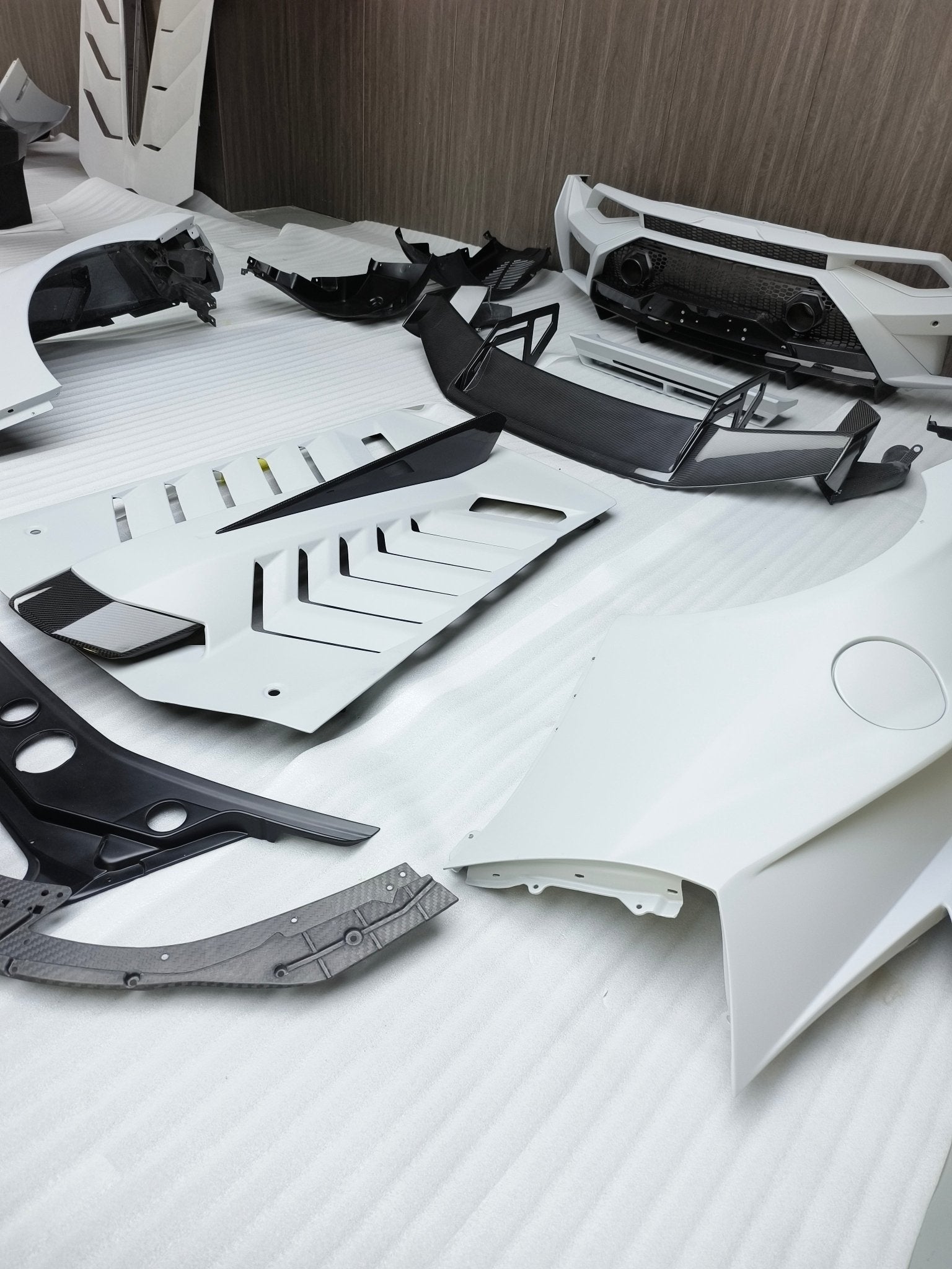 SD Dynamics Lamborghini Huracan to STO Conversion Dry - Carbon Full Body Kit Aftermarket Carbon Fiber Part / Bodykit - Robot Bodykits