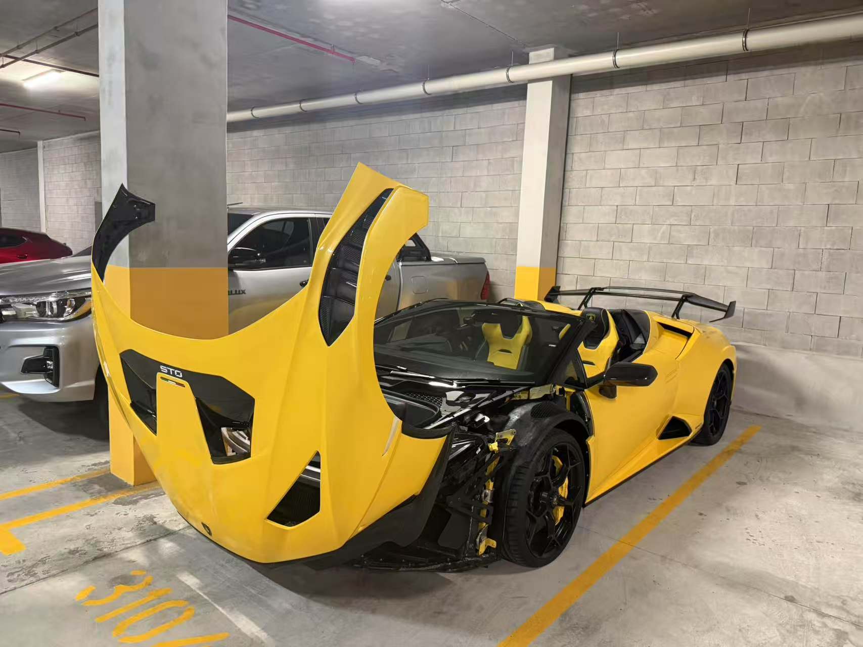 SD Dynamics Lamborghini Huracan to STO Conversion Dry - Carbon Full Body Kit Aftermarket Carbon Fiber Part / Bodykit - Robot Bodykits