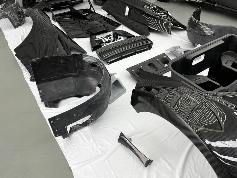 SD Dynamics Lamborghini Huracan to STO Conversion Dry - Carbon Full Body Kit Aftermarket Carbon Fiber Part / Bodykit - Robot Bodykits