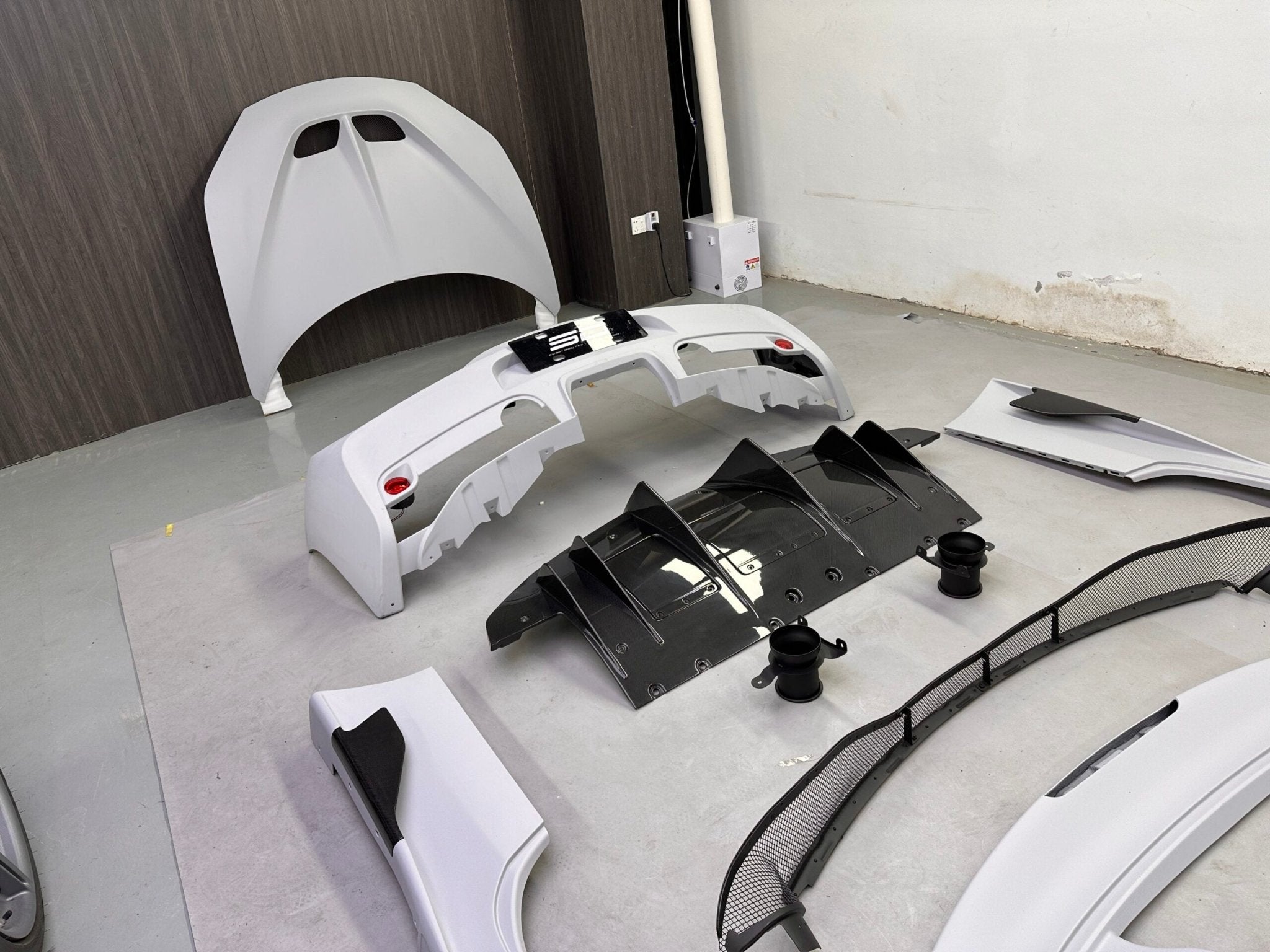 SD Ferrari 458 Italia / Spider Speciale Style Conversion Dry - Carbon Body Kit – Real Prepreg Dry Carbon Aftermarket Carbon Fiber Part / Bodykit - Robot Bodykits