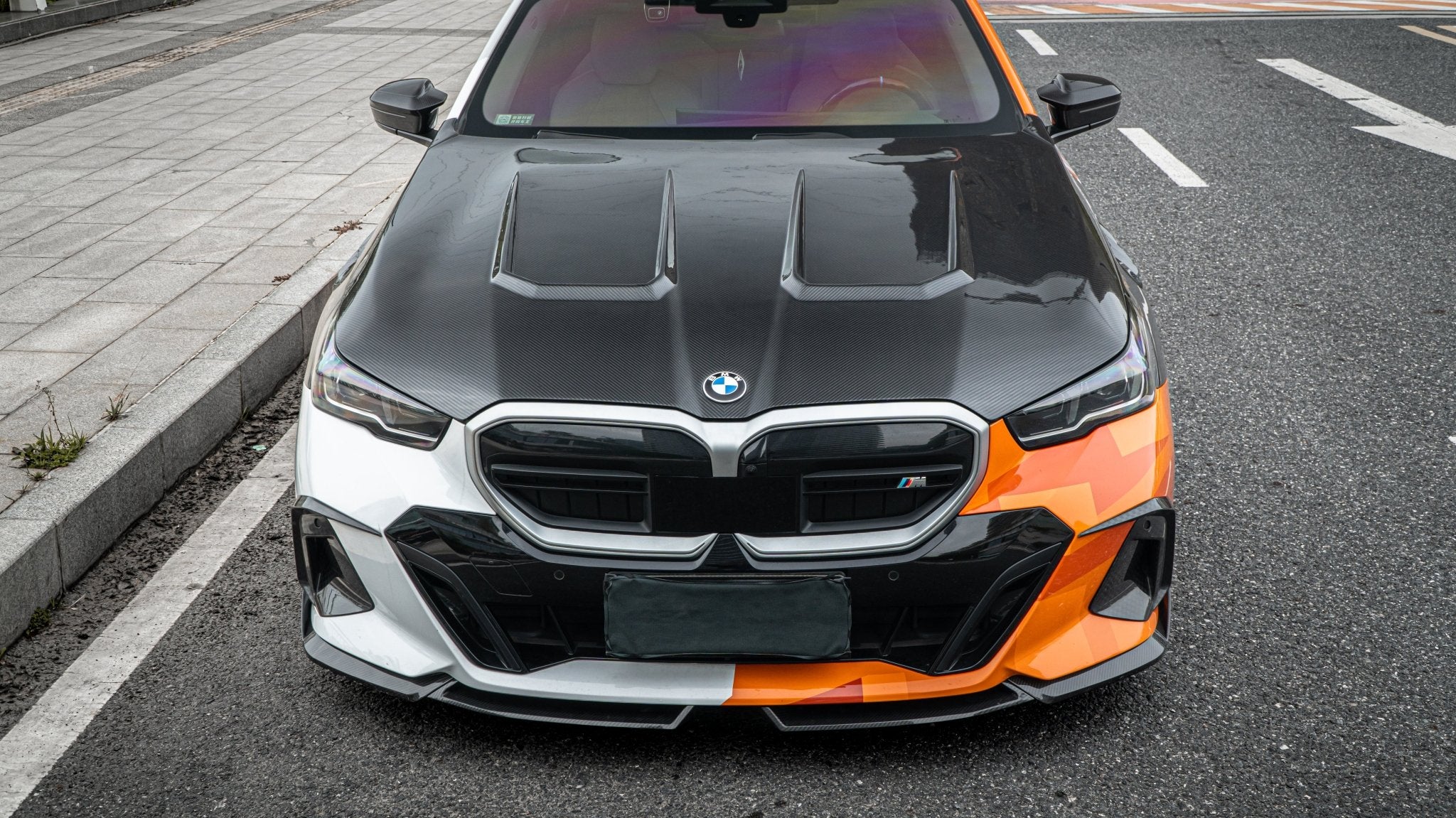 TAKD BMW 5 Series 530 540 & i5 e/x Drive40 M60 G60 G61, G90, G99 Full Dry - Carbon Bonnet (Prepreg) Aftermarket Carbon Fiber Part / Bodykit - Robot Bodykits