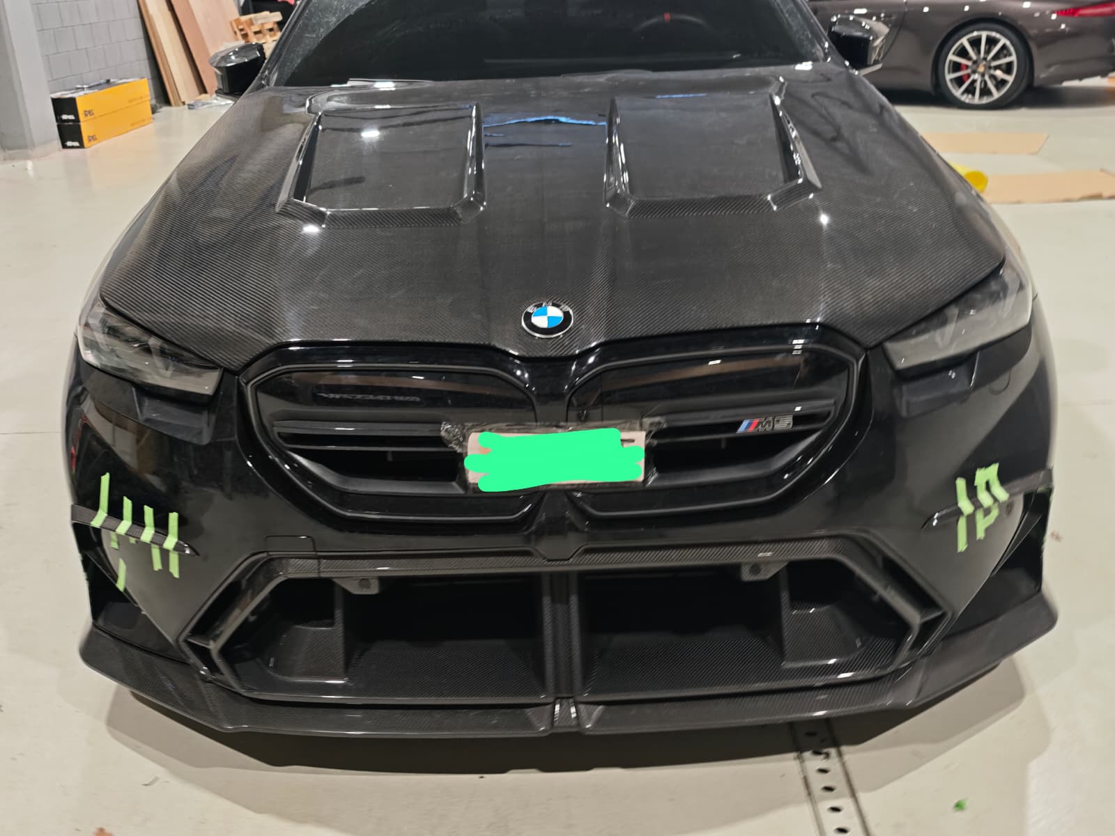 TAKD BMW 5 Series 530 540 & i5 e/x Drive40 M60 G60 G61, G90, G99 Full Dry - Carbon Bonnet (Prepreg) Aftermarket Carbon Fiber Part / Bodykit - Robot Bodykits