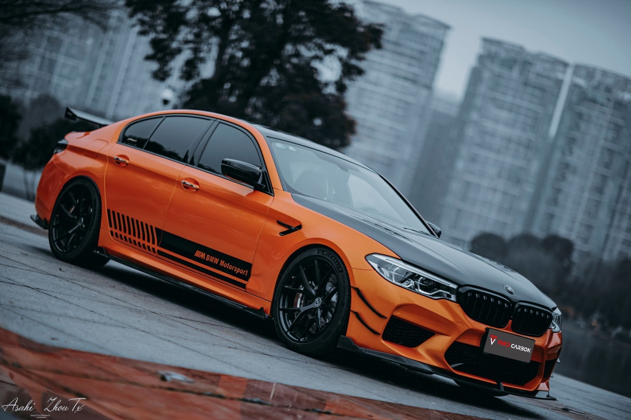 TAKD Carbon Dry Carbon Fiber Hood Bonnet for BMW M5 F90 & 5 Series G30 G31 2017 - ON Aftermarket Carbon Fiber Part / Bodykit - Robot Bodykits