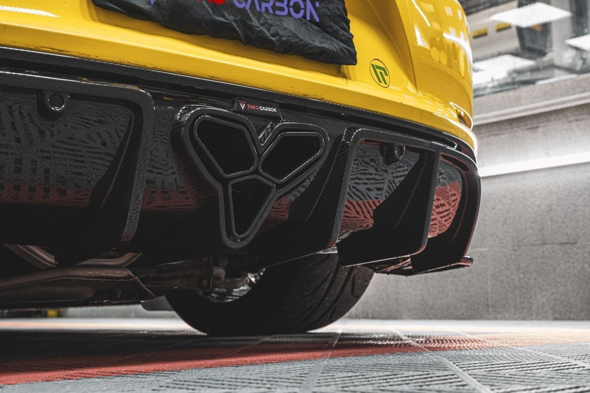 TAKD Carbon Dry Carbon Fiber Rear Diffuser & Canards for Porsche 718 Boxster / Cayman Aftermarket Carbon Fiber Part / Bodykit - Robot Bodykits