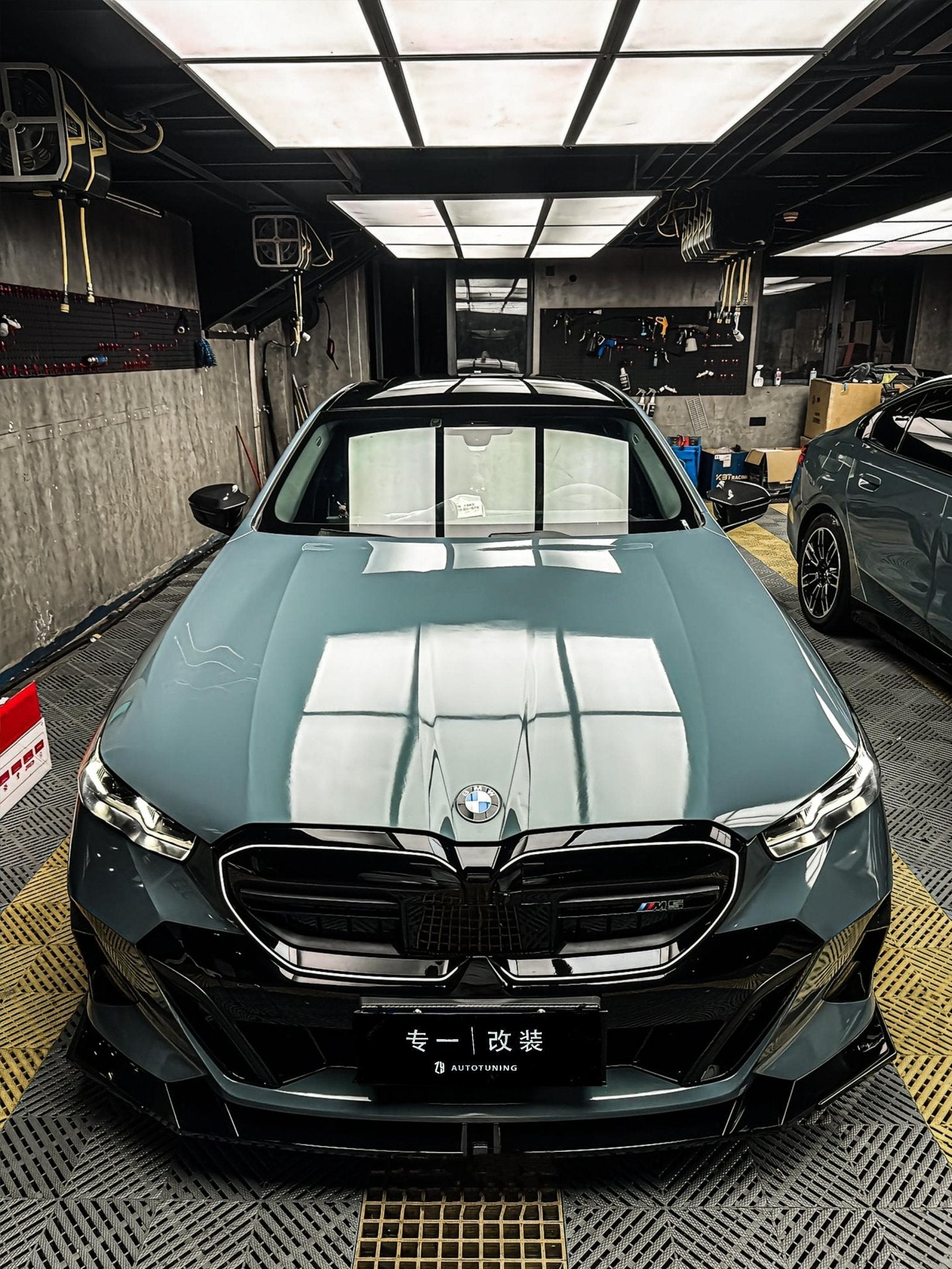 TAKD CARBON Dry Carbon Fibre Aero Body Kit for BMW 5-Series G60 Aftermarket Carbon Fiber Part / Bodykit - Robot Bodykits