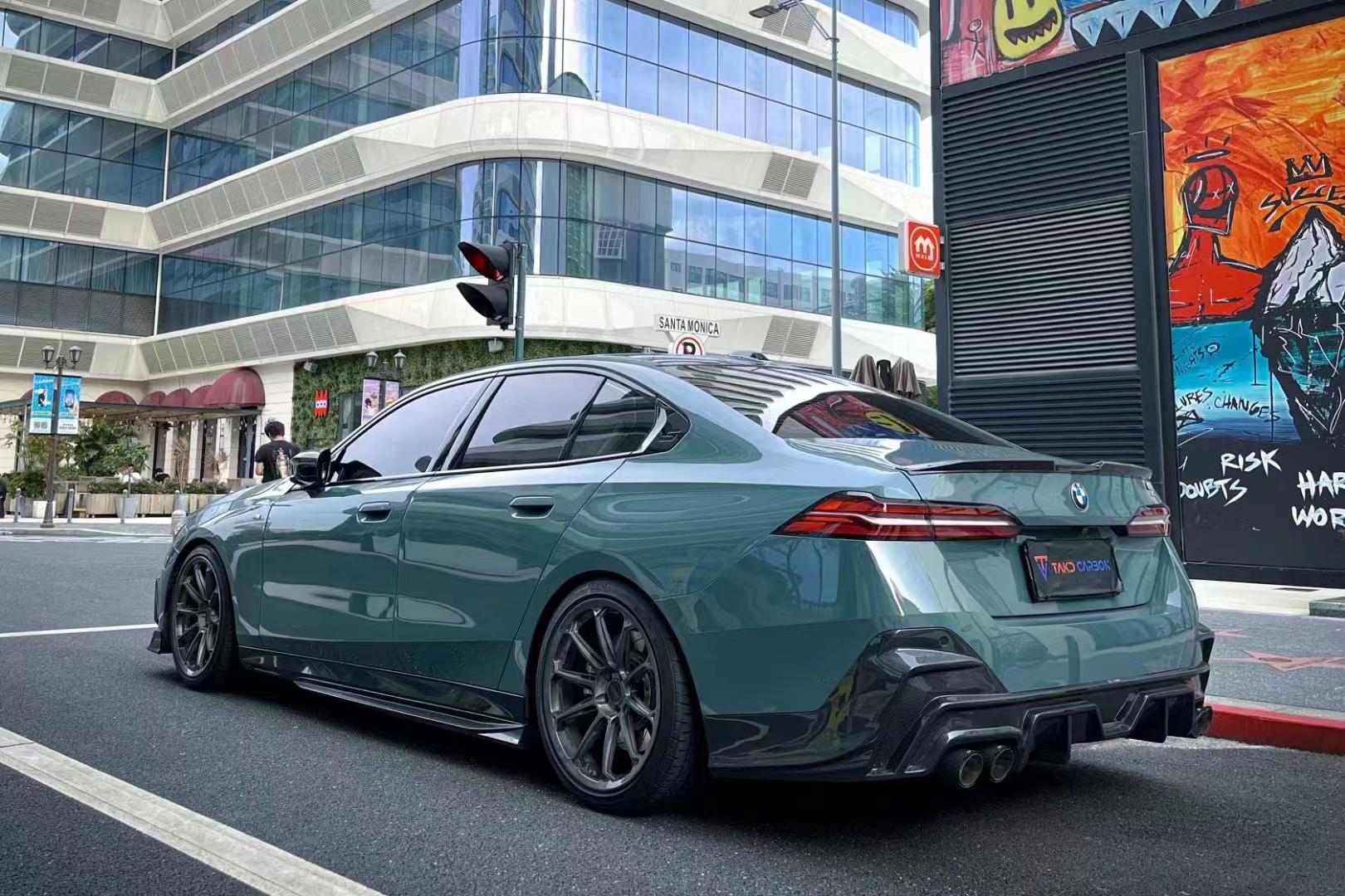 TAKD CARBON Dry Carbon Fibre Aero Body Kit for BMW 5-Series G60 Aftermarket Carbon Fiber Part / Bodykit - Robot Bodykits