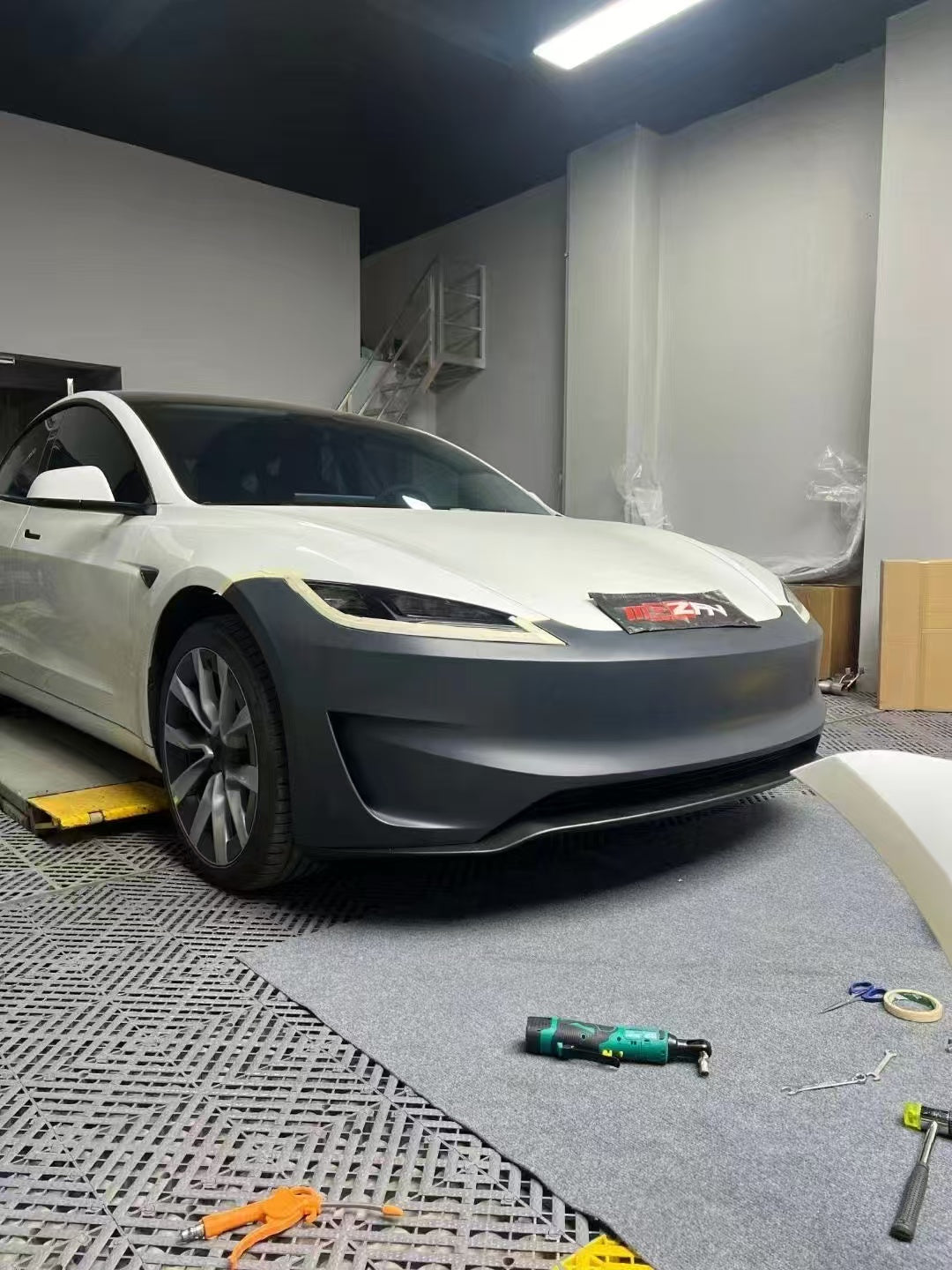 Tesla Model 3 2023+ Performance Style Front Bumper Kit Aftermarket Carbon Fiber Part / Bodykit - Robot Bodykits