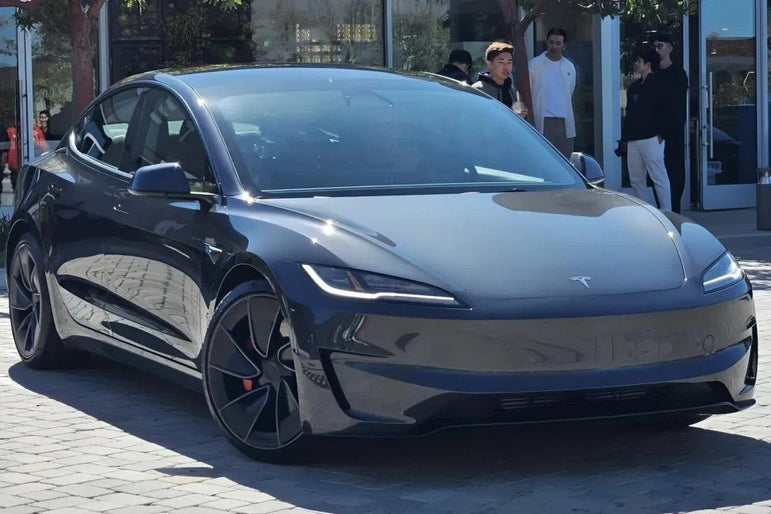 Tesla Model 3 2023+ Performance Style Front Bumper Kit Aftermarket Carbon Fiber Part / Bodykit - Robot Bodykits