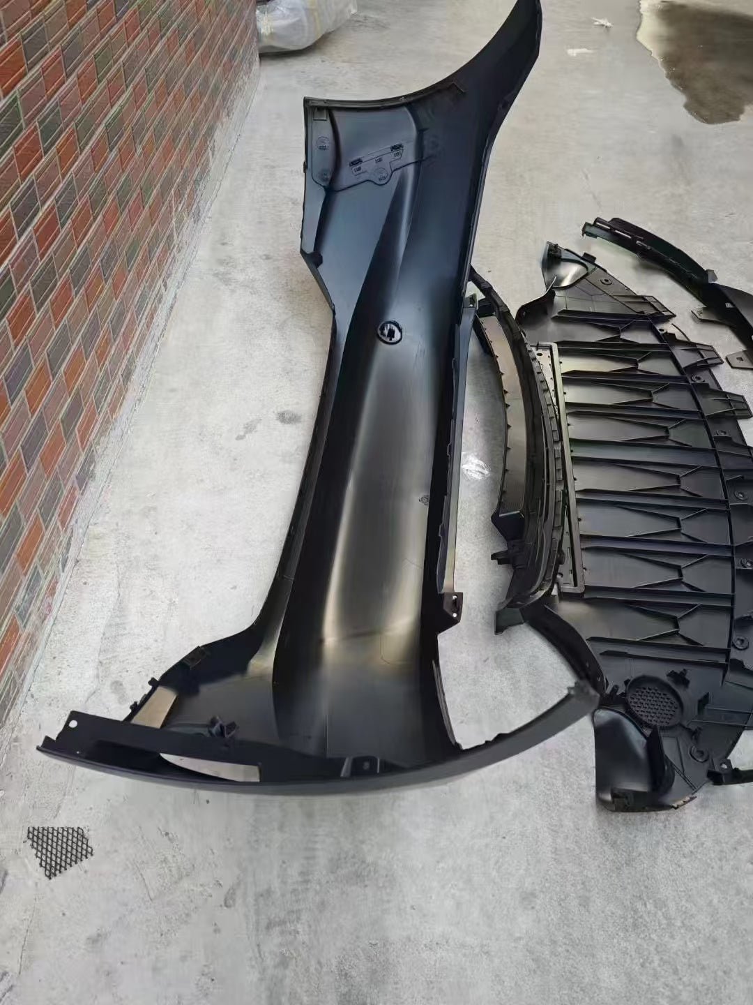 Tesla Model 3 2023+ Performance Style Front Bumper Kit Aftermarket Carbon Fiber Part / Bodykit - Robot Bodykits