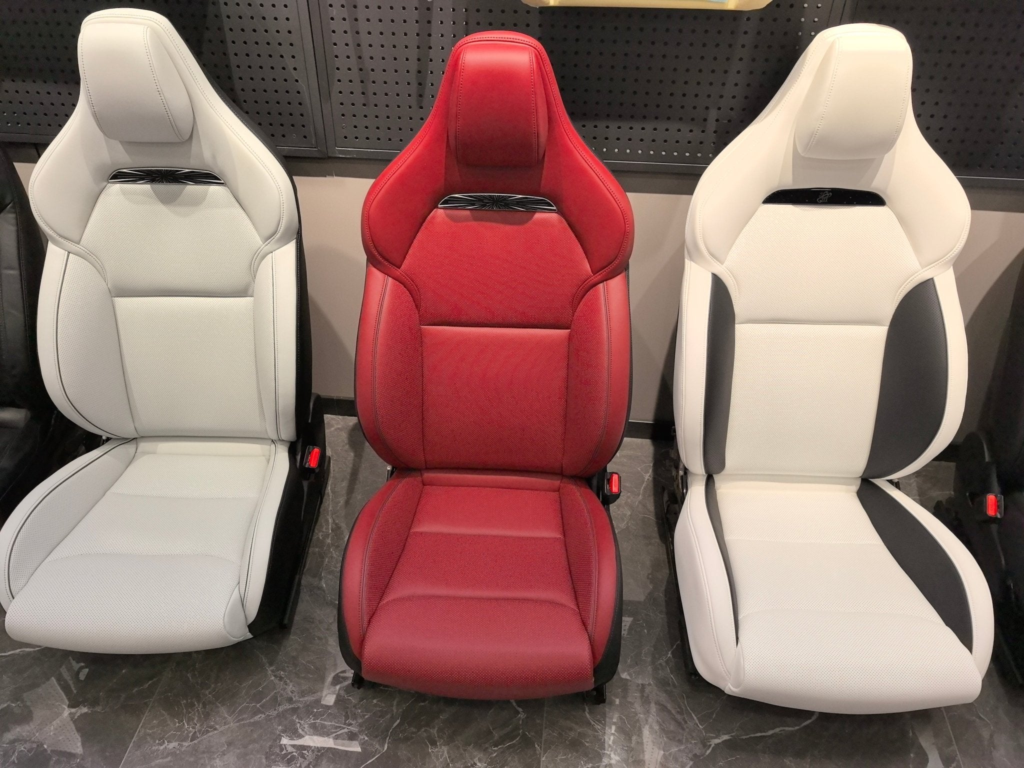 Tesla Model 3 & Y Performance Sports Seats 2.0 (Integrated - EASY INSTALL) Aftermarket Carbon Fiber Part / Bodykit - Robot Bodykits
