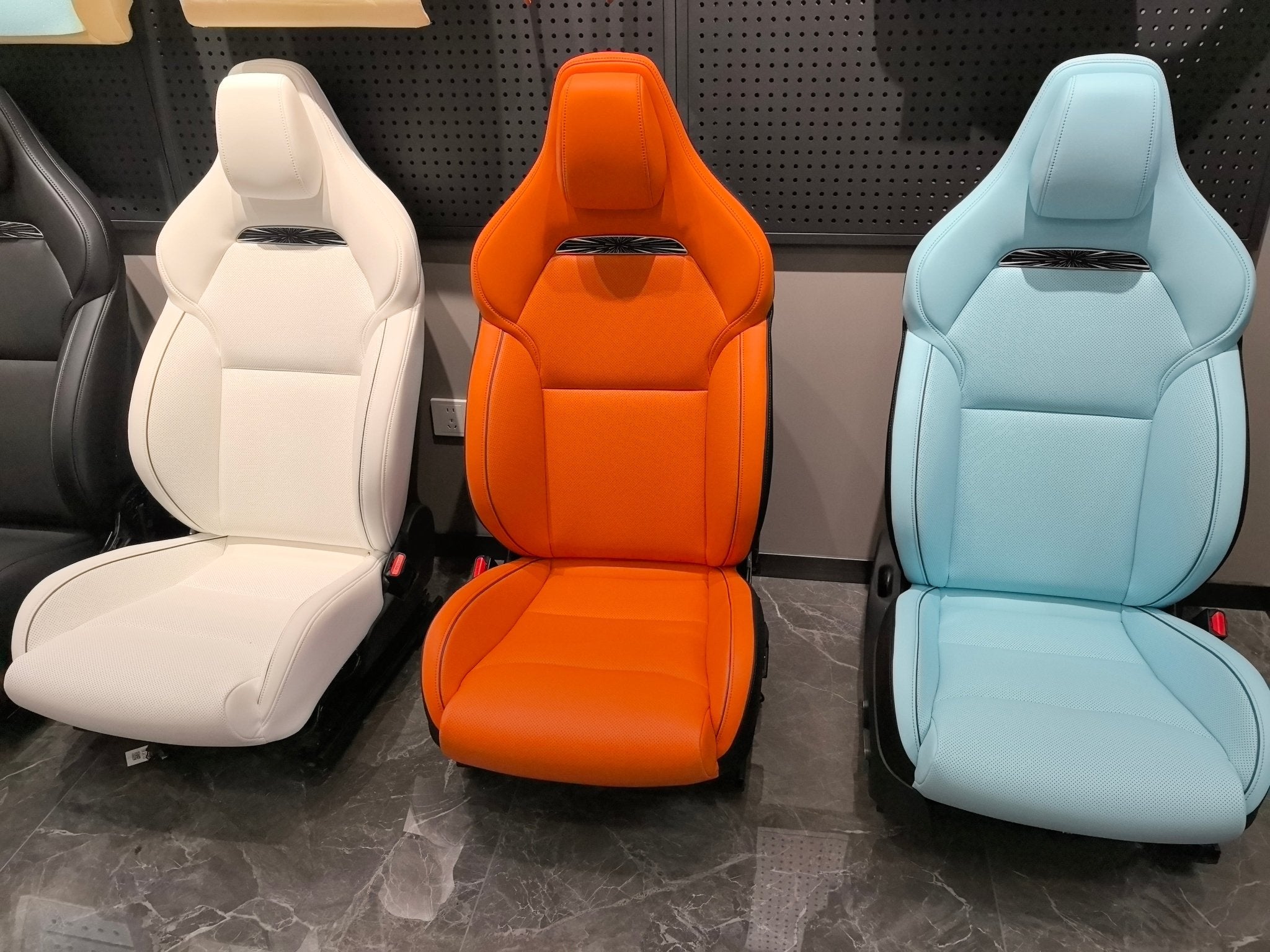 Tesla Model 3 & Y Performance Sports Seats 2.0 (Integrated - EASY INSTALL) Aftermarket Carbon Fiber Part / Bodykit - Robot Bodykits