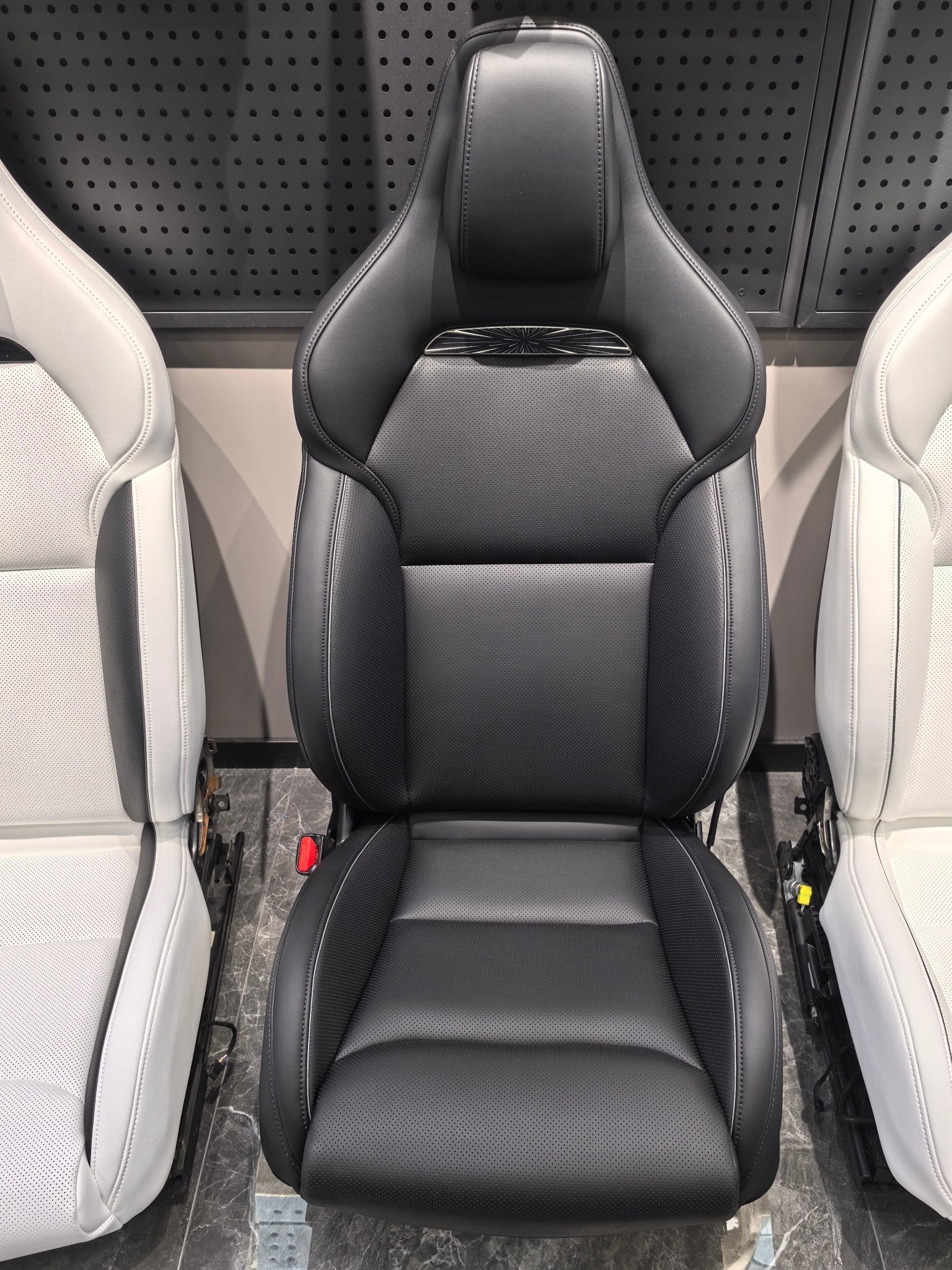 Tesla Model 3 & Y Performance Sports Seats 2.0 (Integrated - EASY INSTALL) Aftermarket Carbon Fiber Part / Bodykit - Robot Bodykits