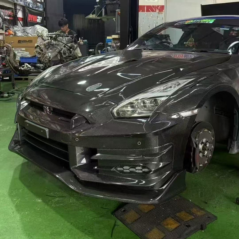 TS Style V2 Dry - Carbon Front Bumper & Front Lip for Nissan GTR GT - R R35 2008 - 2022 Full Prepreg Carbon Fiber Aftermarket Carbon Fiber Part / Bodykit - Robot Bodykits