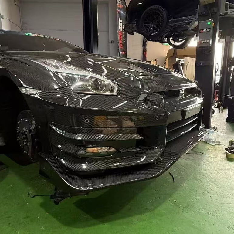 TS Style V2 Dry - Carbon Front Bumper & Front Lip for Nissan GTR GT - R R35 2008 - 2022 Full Prepreg Carbon Fiber Aftermarket Carbon Fiber Part / Bodykit - Robot Bodykits