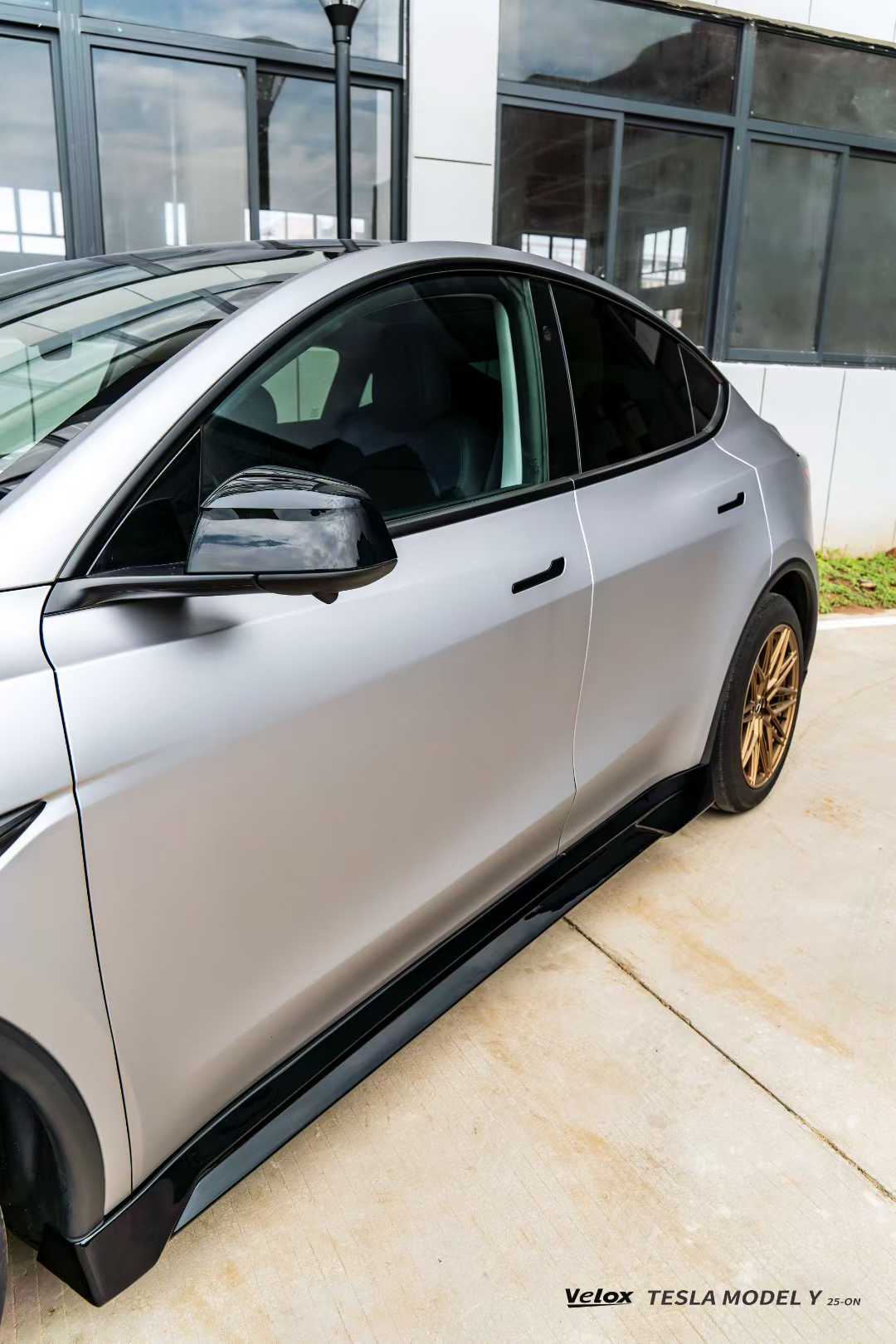 Velox 2025+ Tesla Model Y Lowline Kit Gloss Black Bodykit Aftermarket Carbon Fiber Part / Bodykit - Robot Bodykits