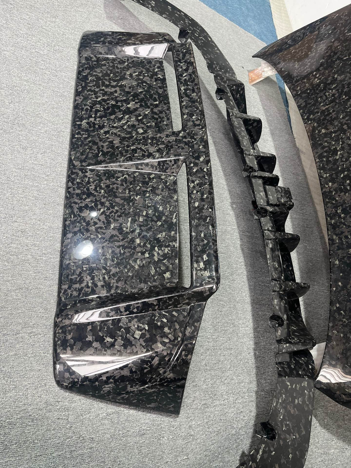 ZLO Rolls-Royce Cullinan 2025 (Series 2) V2 Full Partial Carbon Bodykit Aftermarket Carbon Fiber Part / Bodykit - Robot Bodykits